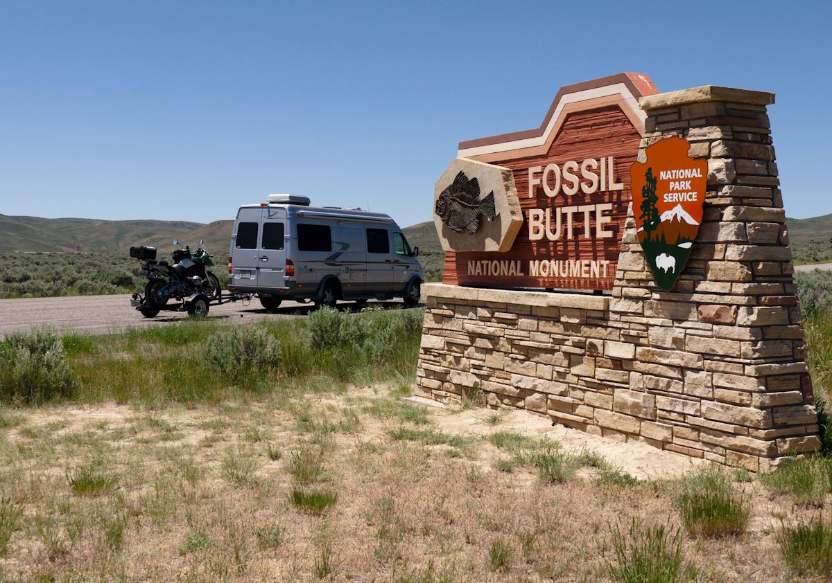 P1010520.jpg - Fossil Butte, located in Wyoming, they've found crocodile and palm fossils. Global warming?