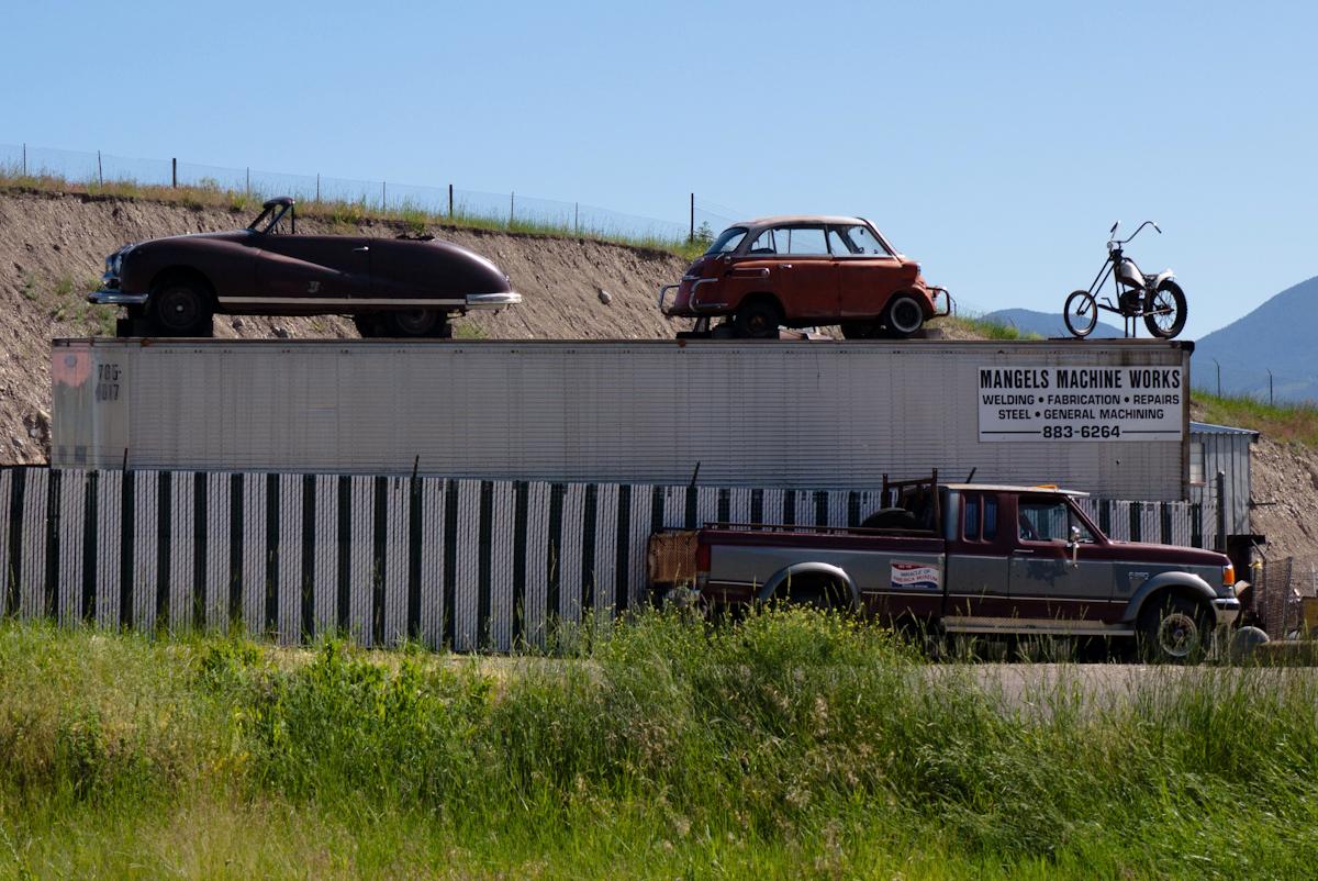 P1010549.jpg - The bubble car is a pretty rare BMW Isetta 600, the convertible an Austin Atlantic (?).