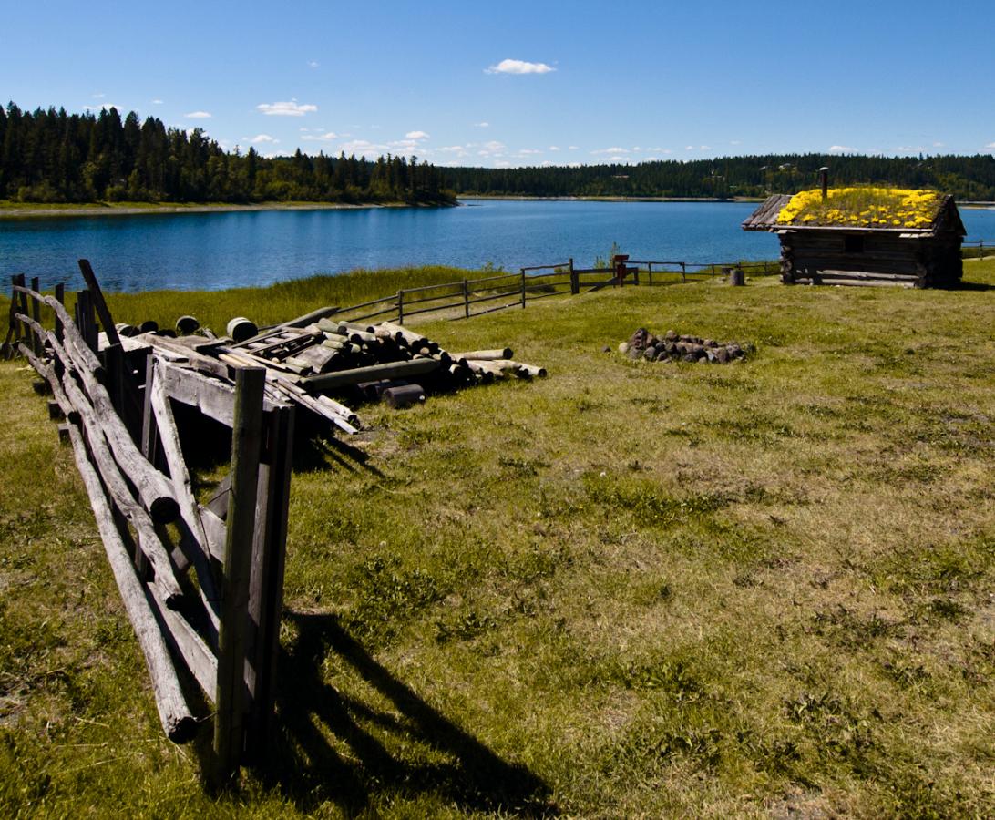 P1010781.jpg - There are cabins, stables, storehouses, even a church here, all original period buildings found throughout BC.