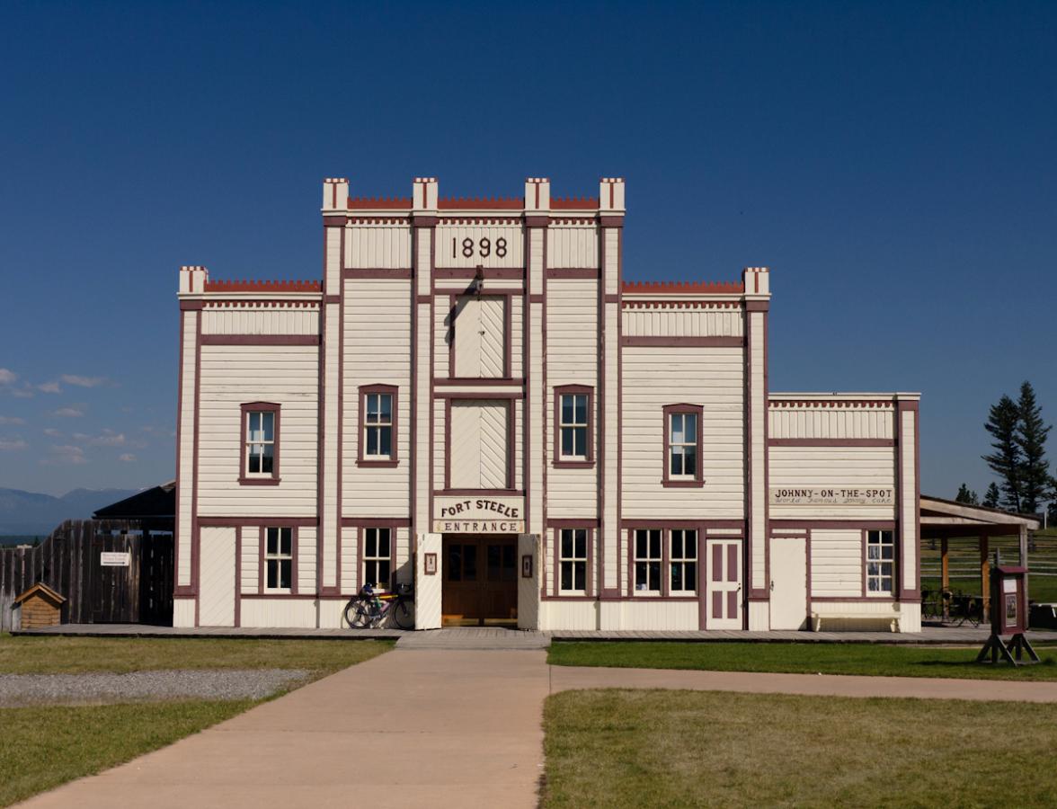 P1010839.jpg - Fort Steele, founded in 1864, boomed for about 40 years but was bypassed by the railroad and died.