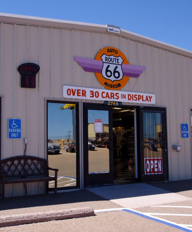 P1010239.jpg - In New Mexico we followed the signs to this small family museum in Santa Rosa.
