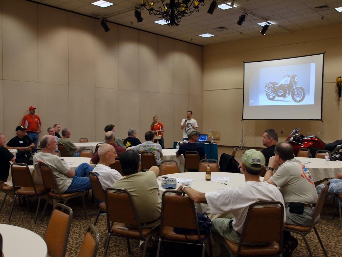 P1010326.jpg - That evening there were a couple of seminars, this one presented the VFR's technical innovations.