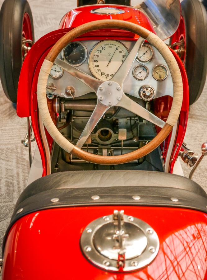 125.jpg - HERO SEATING ONLY.