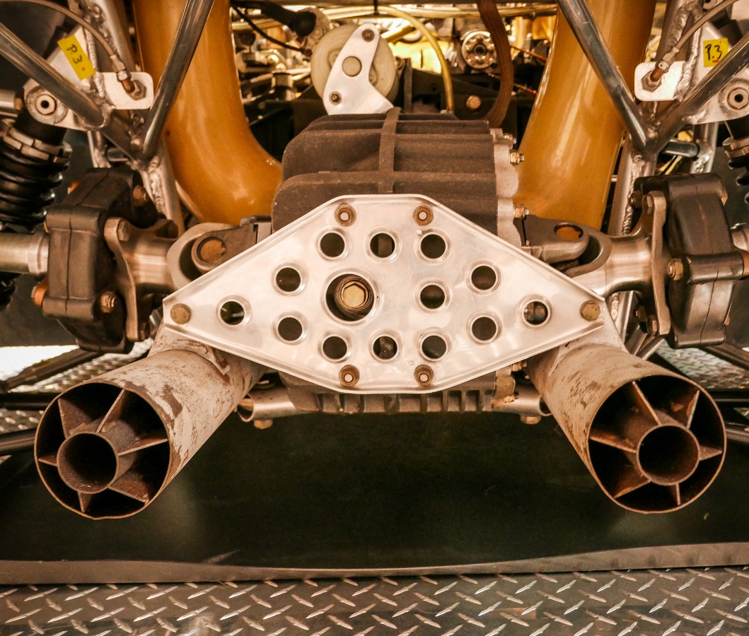 510.jpg - NOISEY END OF A 917.