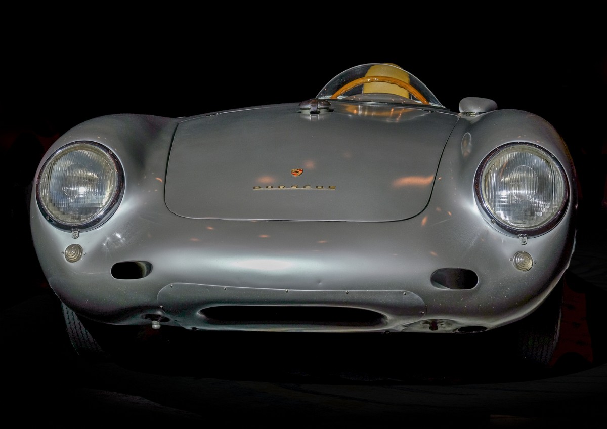 MEGT3436.jpg - THIS 550A SPYDER WAS ONE OF HIS FiRST RACE CARS.