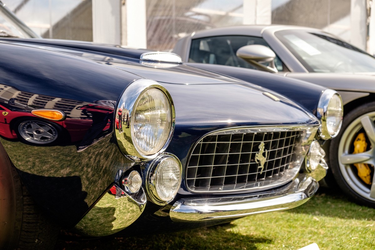 MEGT3446.jpg - MAINLY CLASSICS AND HIGH END SPORTS CARS FILL THE PROGRAM, HERE A FERRARI LUSSO.