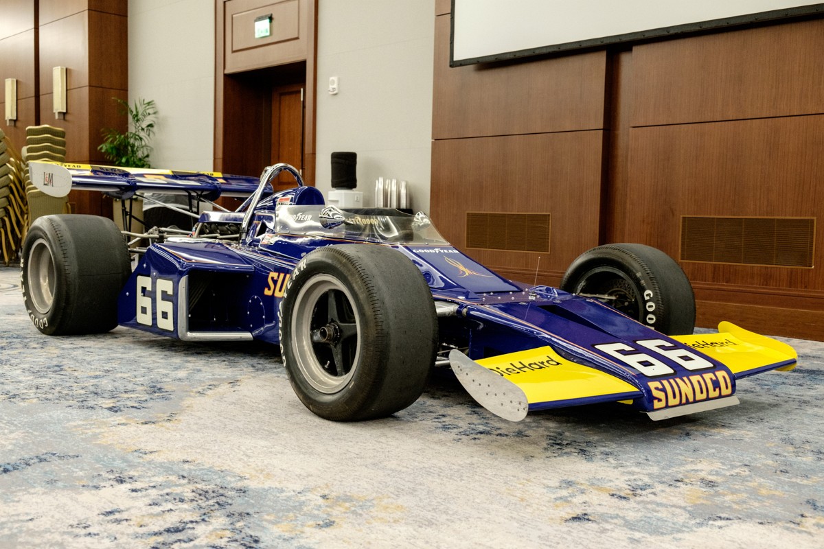 MEGT3503.jpg - THE 1972 INDY WINNER PARKED IN A BALLROOM CORNER.