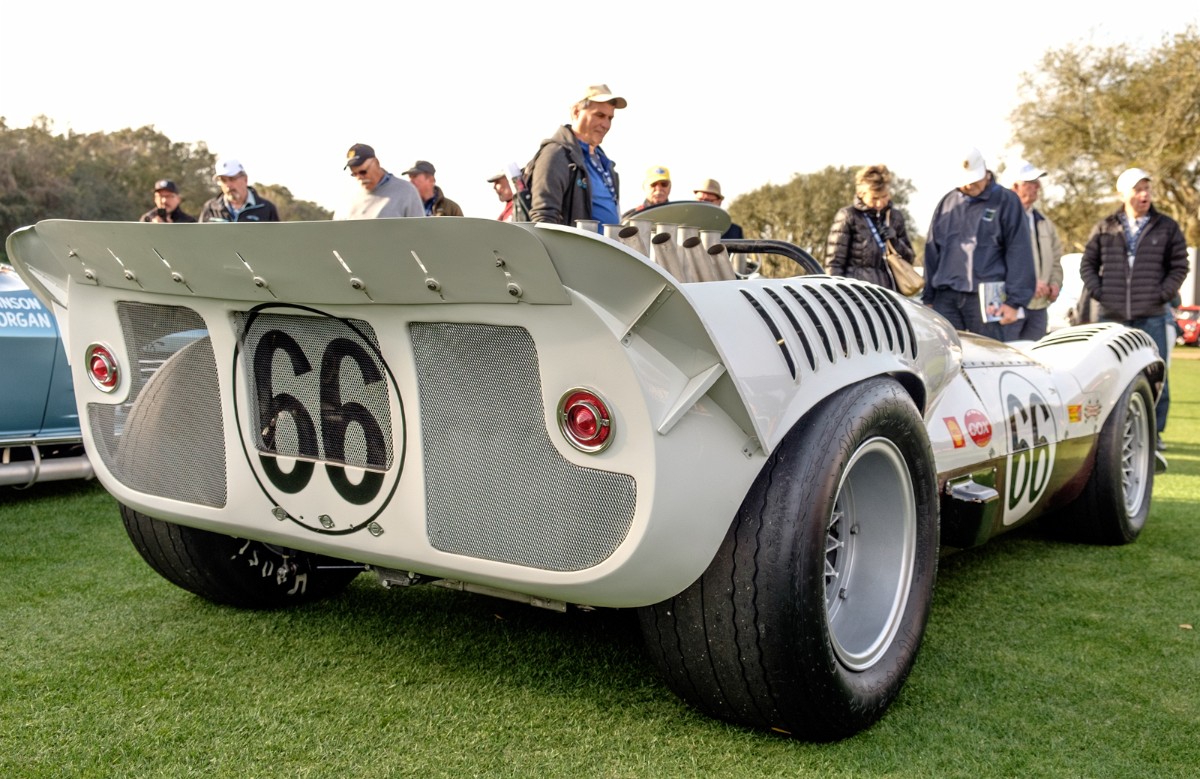 MEGT3667.jpg - EVEN BEFORE THE WINGED 2E, JIM HALL WAS ONTO AIRFLOW MANAGEMENT.