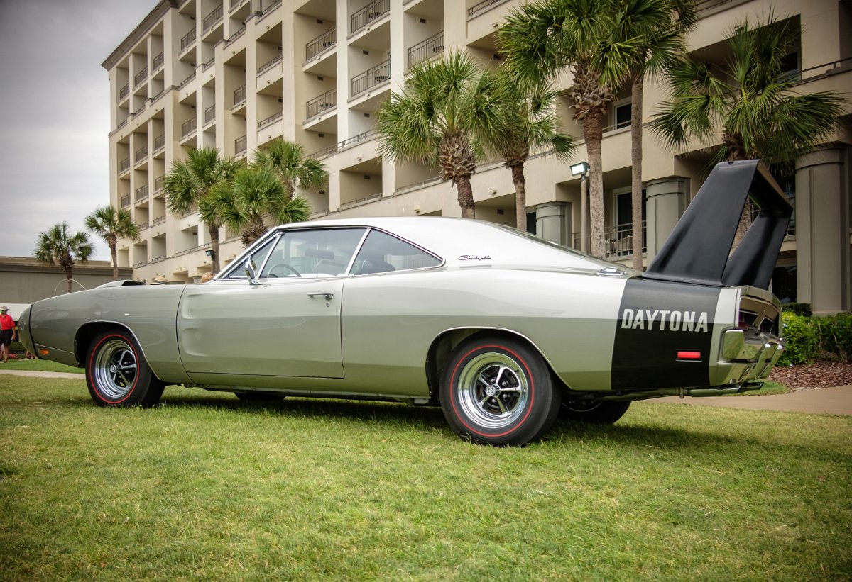MEGS3125.jpg - Nothing exceeds like excess. This Daytona went unsold.