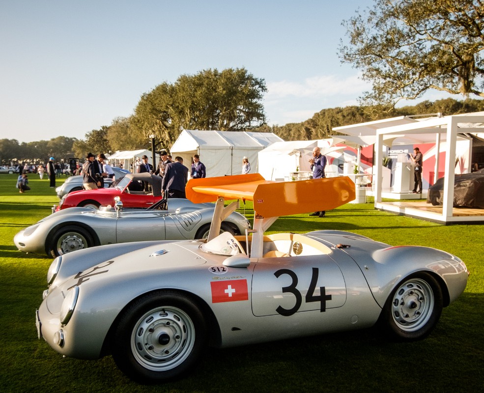 DSCF1056.jpg - DESIGNED AND RACED BY A SWISS ENGINEERING STUDENT, HENCE THE FLAG STICKER. ORIGINAL RSK BEHIND.