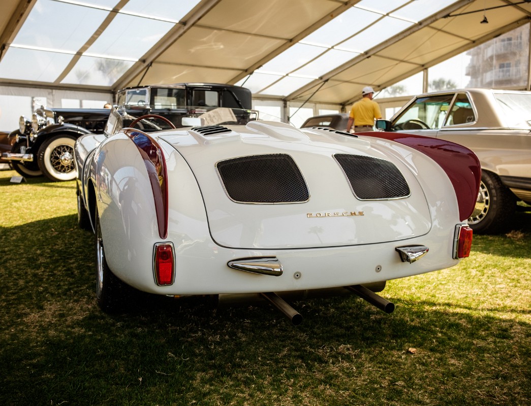 MEGS3362.jpg - UNUSUAL SPYDER-LIKE PORSCHE SPECIAL.