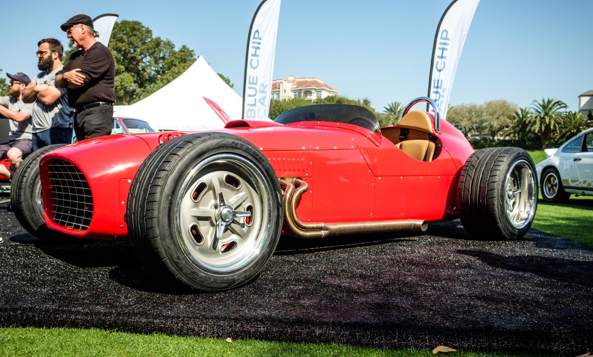 MEGS3387.jpg - BESPOKE ROADSTER. EVOCATIVE OF INDY ROADSTER WITH A TOUCH OF FIFTIES FORMULA ONE.