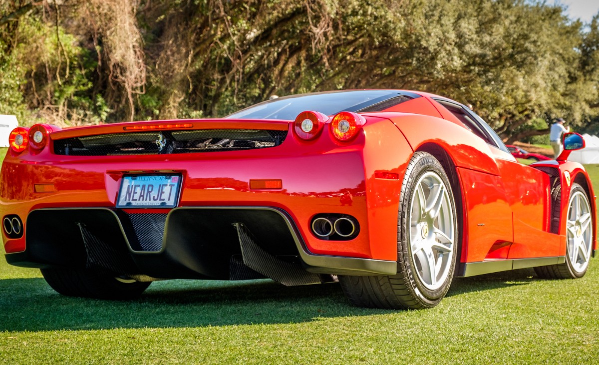 MEGT4044.jpg - APROPOS PLATE FOR THIS 650HP, 220 MPH ENZO.