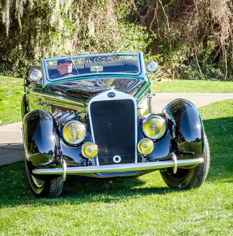 MEGT4049.jpg - DELAGE DB-120 MAKING AN ENTRANCE.