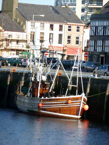 P1010622.JPG - Fishing trawler in the harbor at Ramsey.