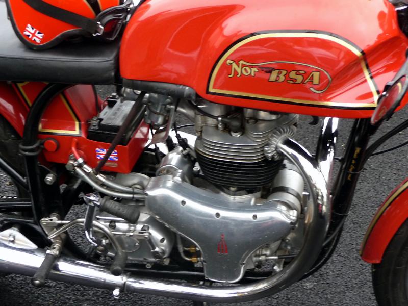 P1020034.JPG - BSA 650 power, Norton Featherbed frame.