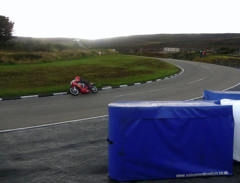 P1020101.JPG - Creg Na Baa, one of the course's most famous mountain turns.