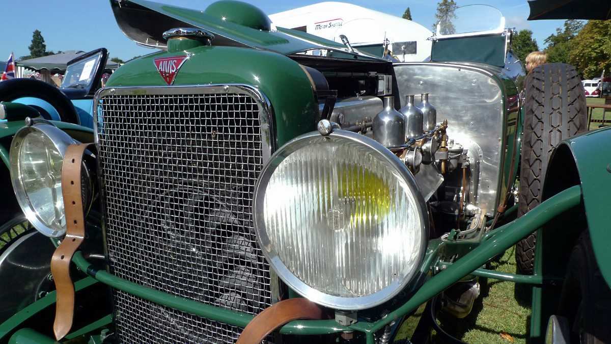 L1010170.JPG - An Alvis Special built recently in the style of thirties sporting roadsters.