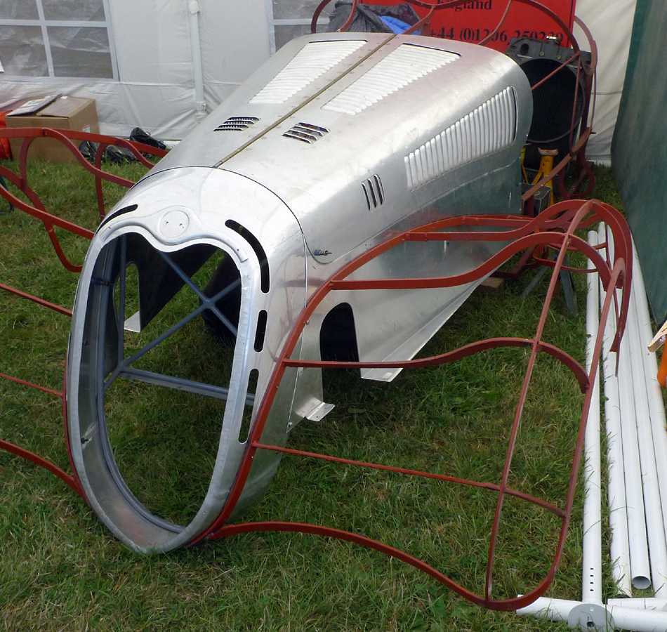 L1010212.JPG - And this one from the same shop. That hood and nose would look great on a street rod, eh?