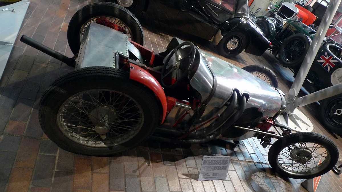 L1010285.JPG - One of Britain's most famous specials, Bloody Mary, wooden chassis, twin JAP motors. Very scary.