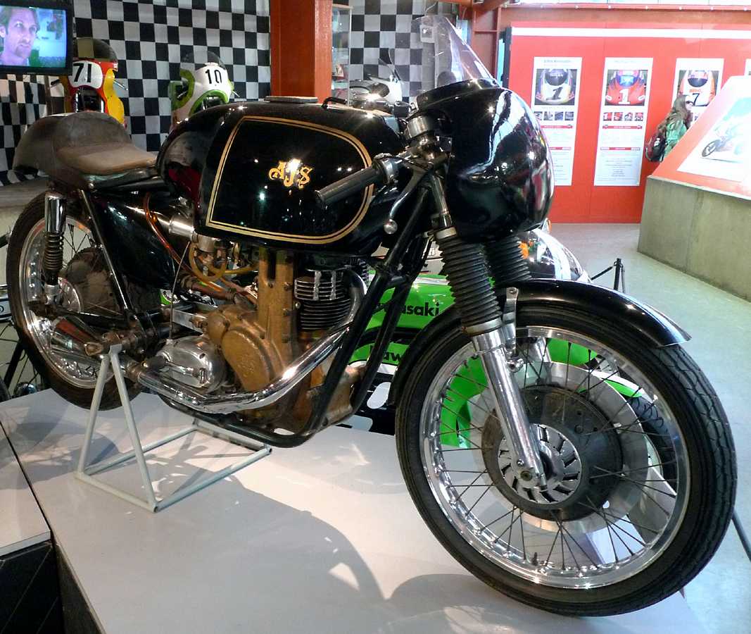 L1010321.JPG - My favorite bike at the Museum, a gorgeous AJS.