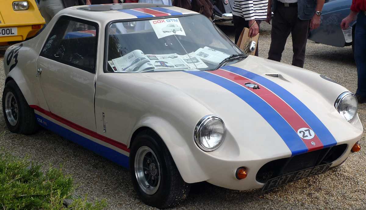 L1010791.JPG - A nicer adaptation is this Cox GTM, for sale by its original owner. I don't recall the price but it seemed reasonable.