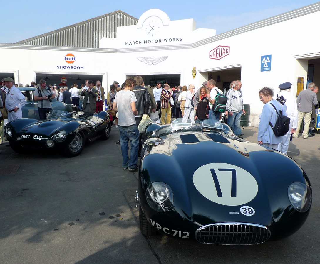 L1010857.JPG - A pair of veteran LeMans Jaguars. The earlier C-Type up front and the D-Type to the left.