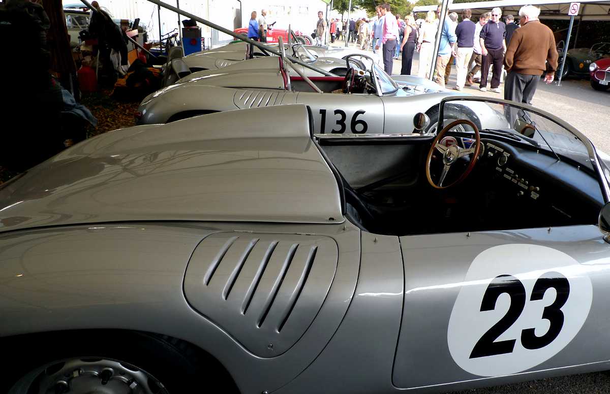 L1010883.JPG - Four Porsche Spyders took part in the races though none of them performed especially well.