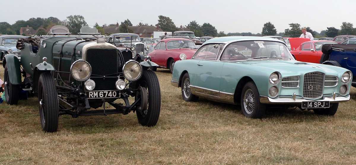 L1010942.JPG - Another odd couple. A big old Bentley, as British as they come, and a French Facel Vega 500K (with a Chrysler Hemi engine no less).