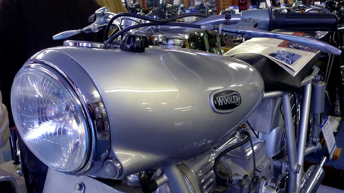 L1010588.JPG - The 1955 Wooler four cylinder prototype on the other hand is pure delightful British design.