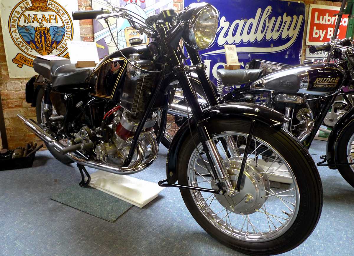 L1010610.JPG - This later Scott, built near the end of the run in the fifties, still has the unique water cooled twin. These are known as Birminghan Scotts within the collector world.