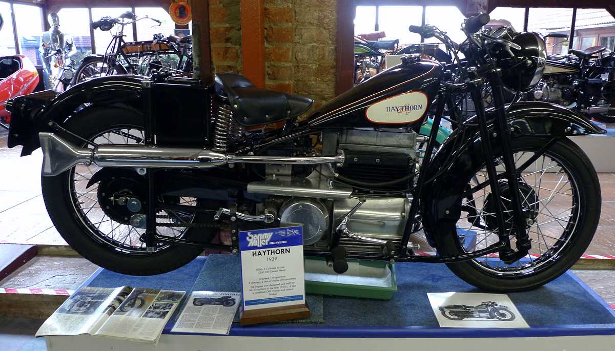 L1010617.JPG - Scotsman John Haythorn built just two of these four cylinder motorcycles before quitting the business to support the war effort.