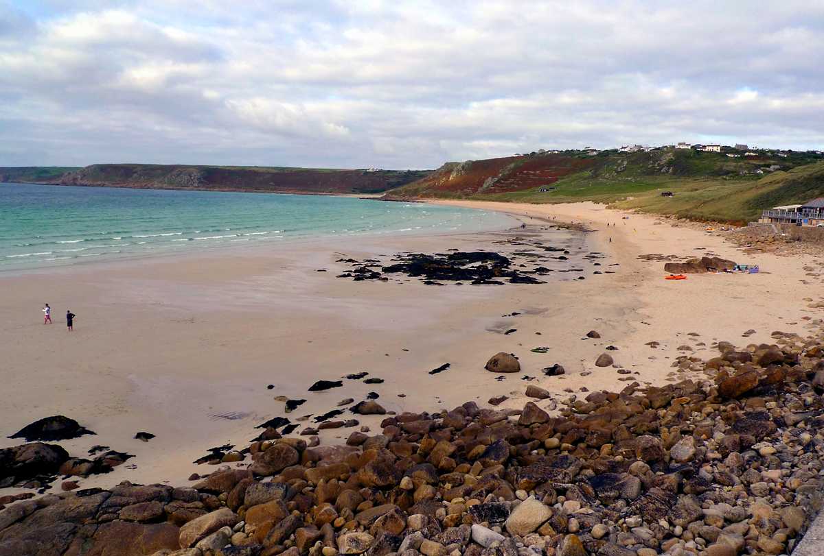 L1010351.JPG - And here is the aforementioned cove.