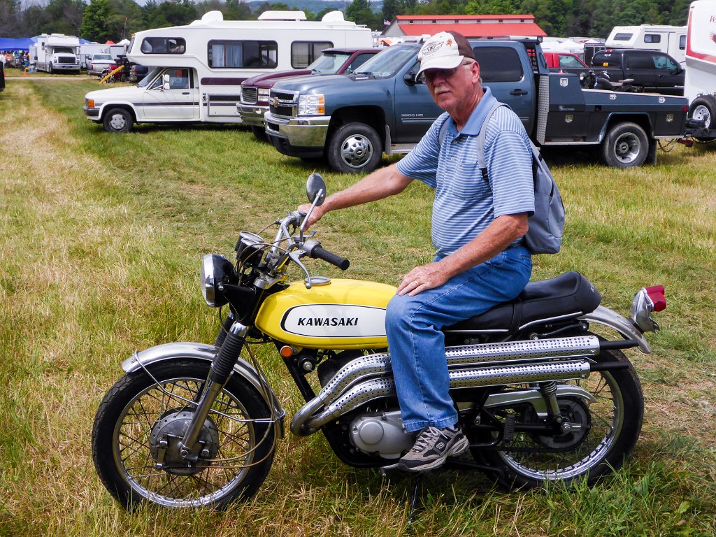 P1020073.jpg - Cecil's New Ride, 1970 Kawasaki A1SS Samurai. Rare And Cool